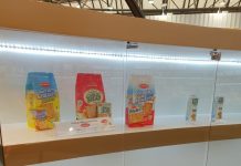 Kokola Group Raih Penghargaan Dalam Ajang SIAL Innovation China 2018 Tiga varian Crackers Kokola yaitu Cream Crackers Butter, Crackers Garlic Bread, dan Sugar Milky Crackers dipajang bersamaan sebagai produk inovasi crackers terbaik SIAL 2018.